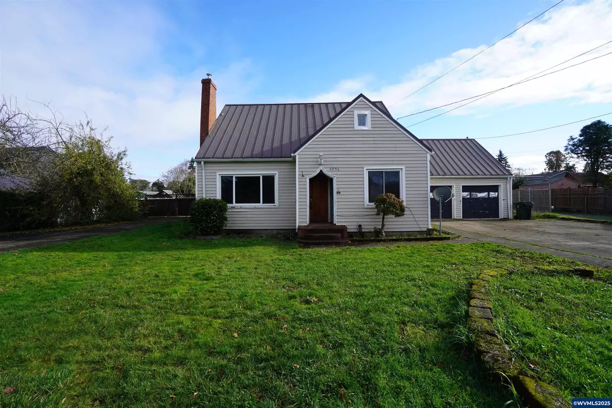 Salem, OR 97301,2256 Evergreen Av NE NE