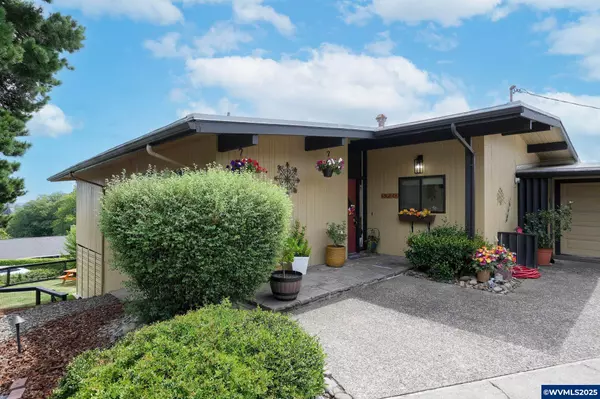 3920 Clarence Cir, Corvallis, OR 97330