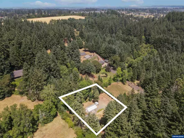 Salem, OR 97306,241 Rees Hill Rd SE SE