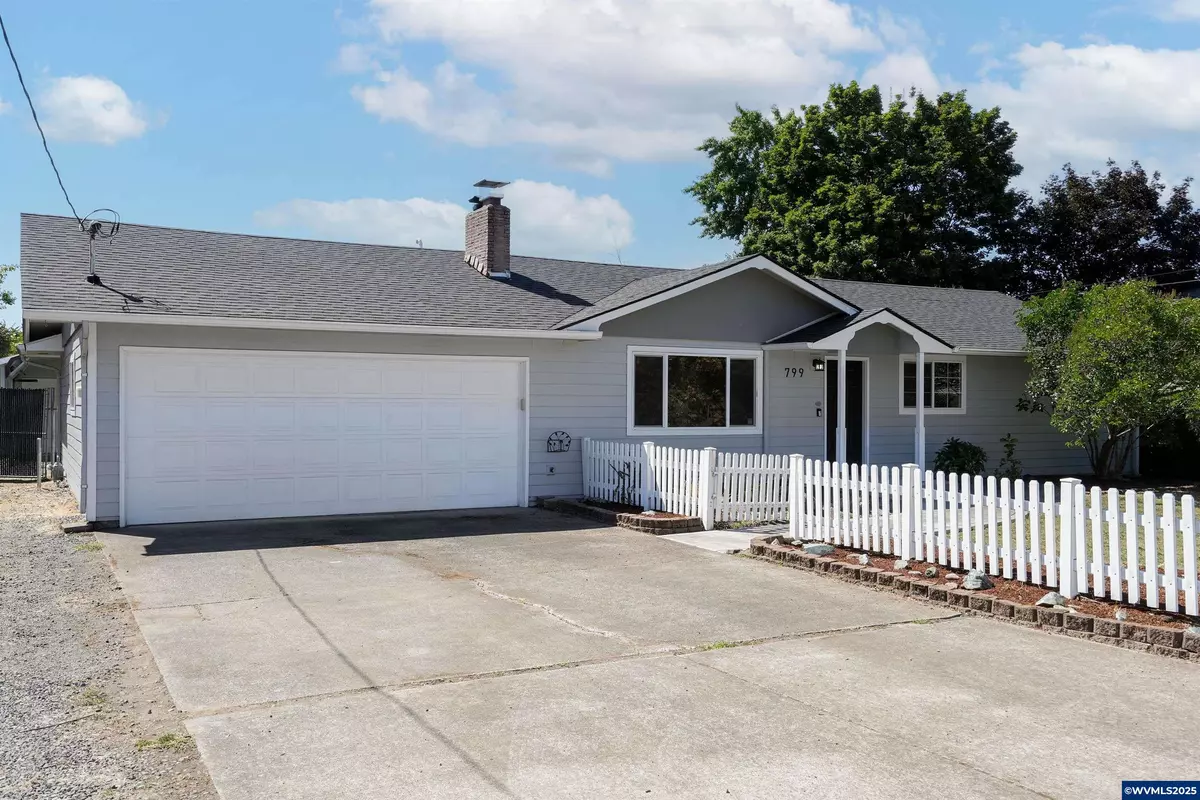 Salem, OR 97301,799 45th Av NE NE