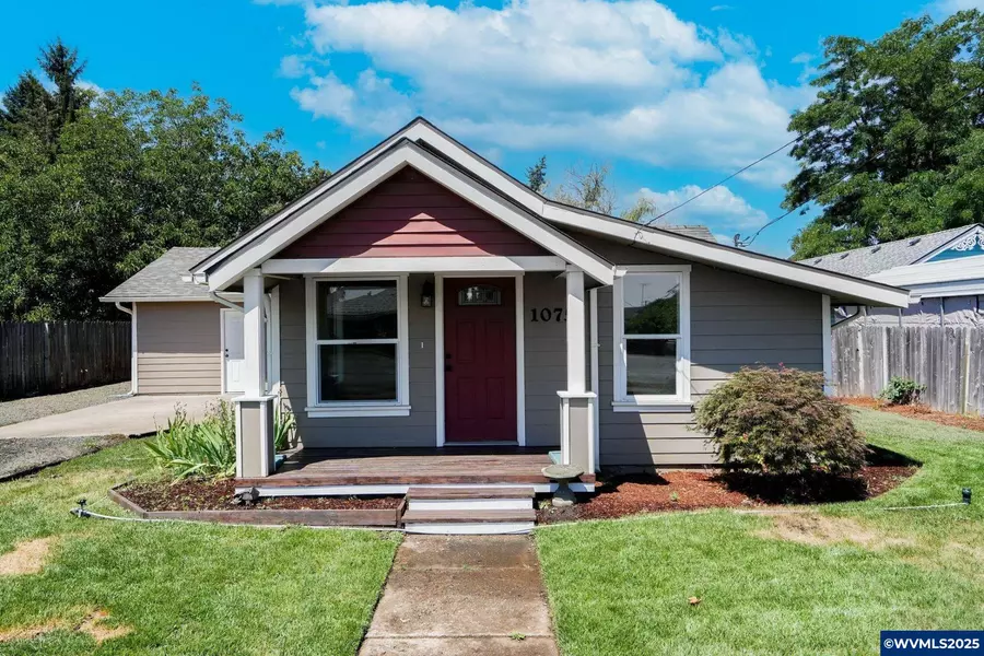 1075 Fairview Av, Dallas, OR 97338