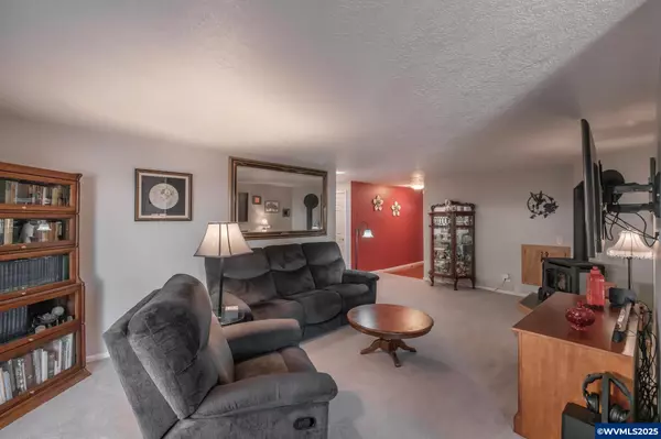 Albany, OR 97322,2669 Chicago St SE SE