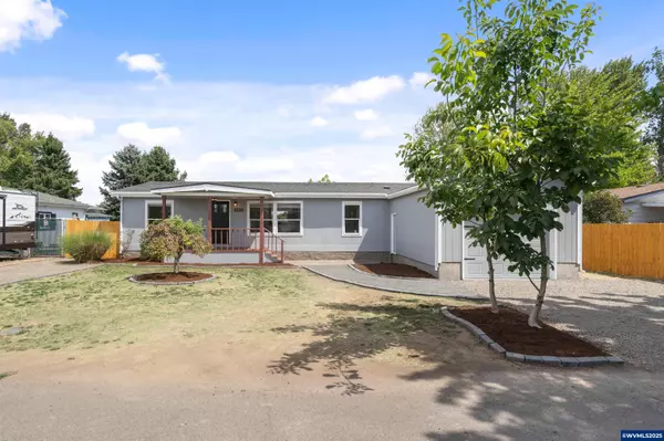 382 Chadbourne Ln NE NE, Salem, OR 97301
