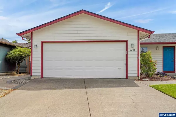 Aumsville, OR 97325,680 10th Pl