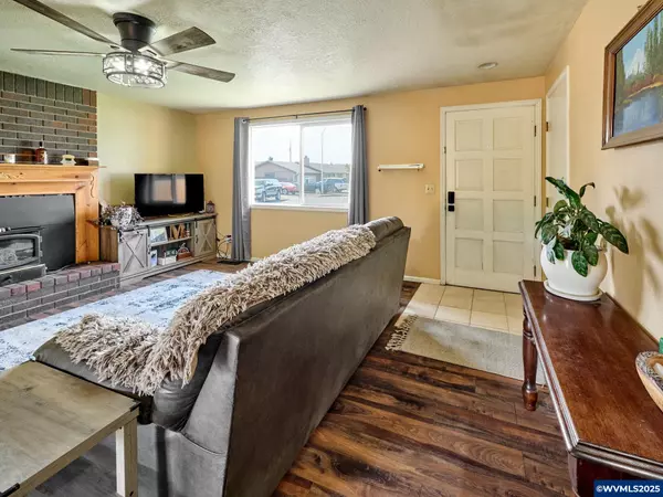 Keizer, OR 97303,3661 Cherrylawn Ct NE NE