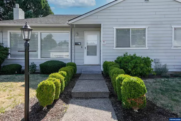 Salem, OR 97302,2630 Mountain View Dr S S
