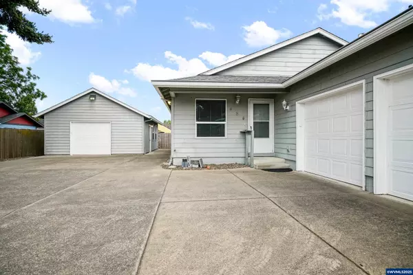 Salem, OR 97301,484 Travis Ct NE NE