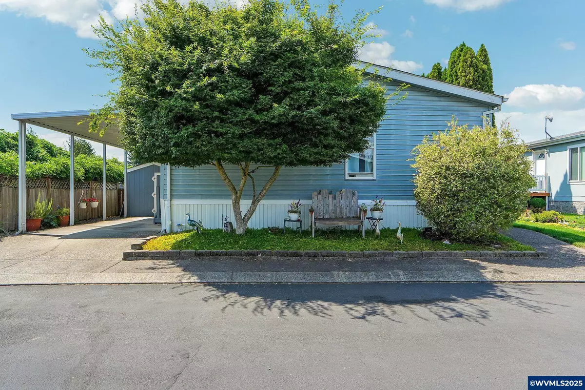 Jefferson, OR 97352,773 Grice Lp