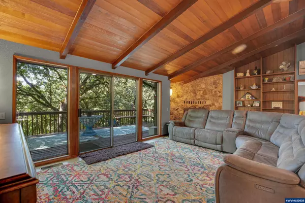 Albany, OR 97322,34501 KNOX BUTTE Rd E E