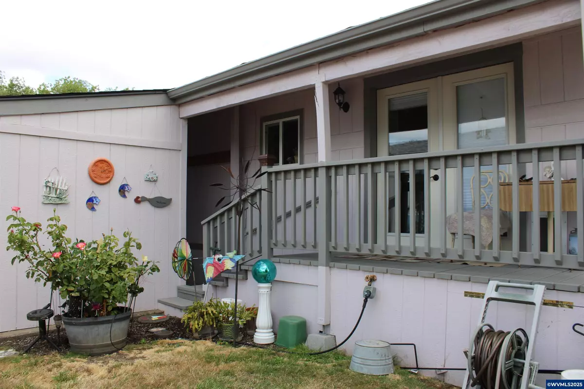 Philomath, OR 97370,1284 19th #4 St