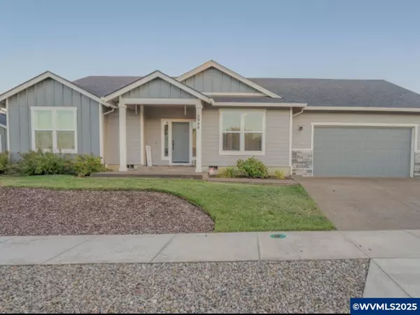 2988 Clearwater Dr, Albany, OR 97321