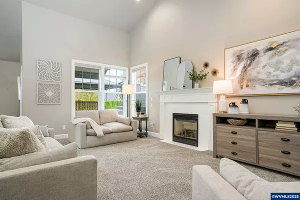 Silverton, OR 97381,1710 Webb Lake Dr