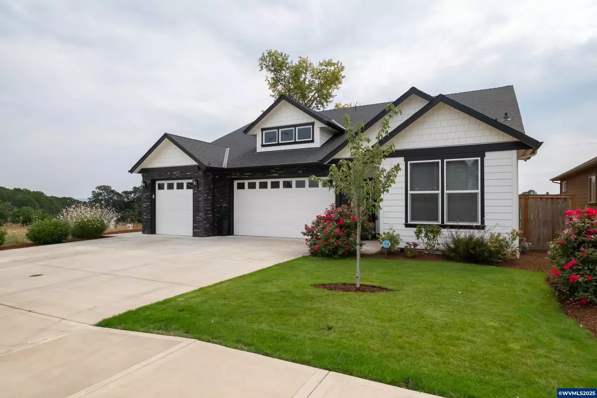 Dallas, OR 97338,593 Evergreen Av