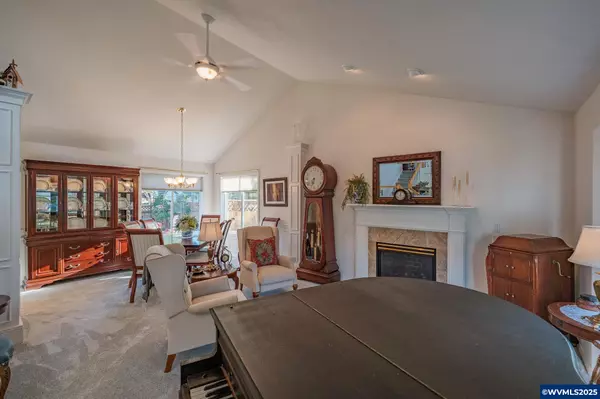 Newberg, OR 97132,2750 Holiday Ln