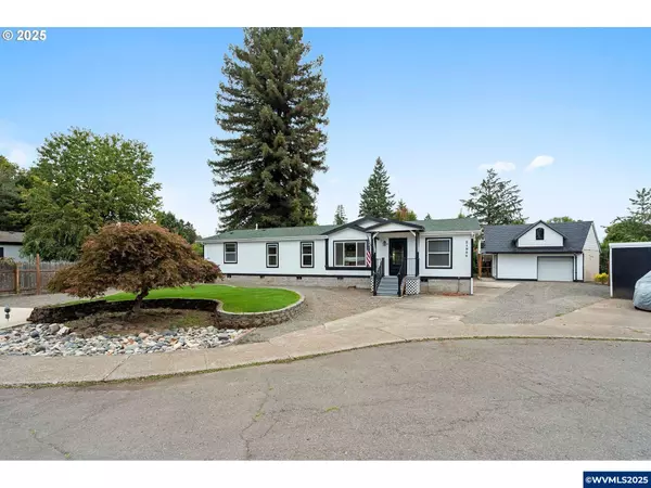 21984 CAMELLIA Ct NE NE, Aurora, OR 97002