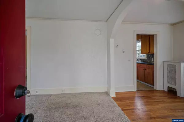 Salem, OR 97302,1785 Capitol St SE SE