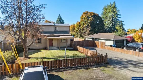 Salem, OR 97301,2409 32nd Av NE NE