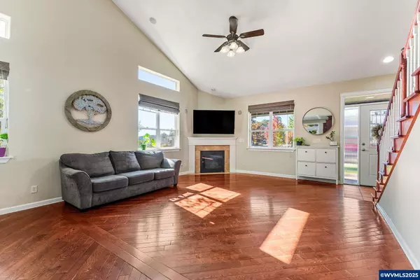 Dallas, OR 97338,610 Hillcrest Dr