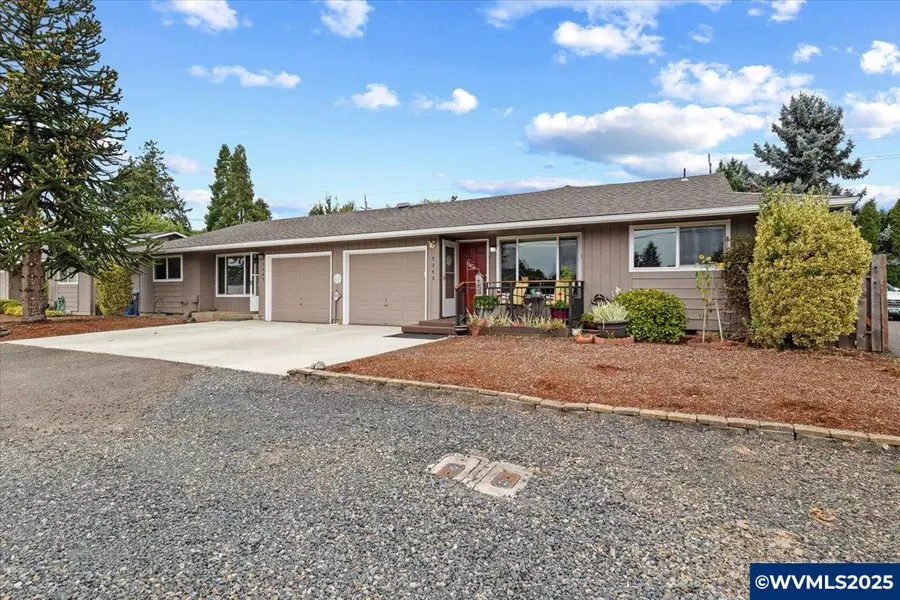 3243 & 3253 Roosevelt St NE NE, Salem, OR 97301