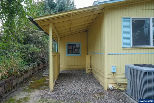 Albany, OR 97322,5050 Columbus #16 St