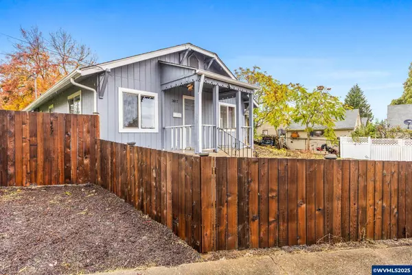 Dallas, OR 97338,1487 Fairview Av