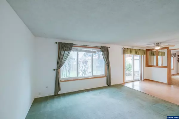 Albany, OR 97322,2895 Windsar Pl SE SE