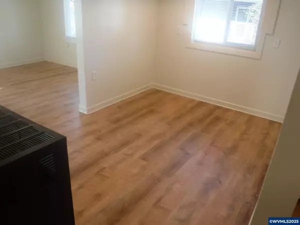 Sweet Home, OR 97386,805 & 815 4Th Av