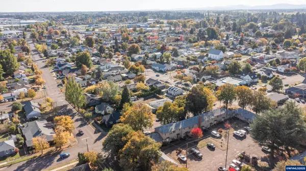 Albany, OR 97321,906 11th Av SW SW