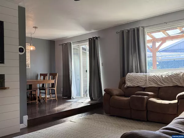 Albany, OR 97322,2648 22nd Av SE SE