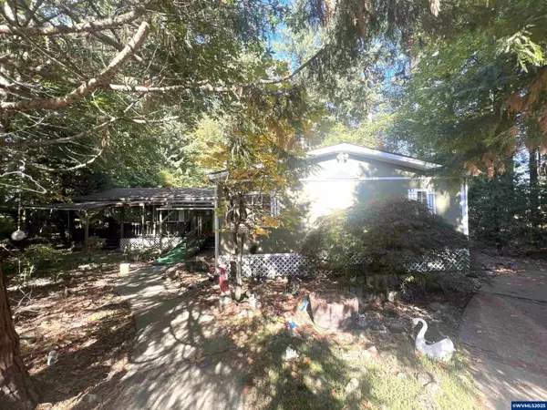 Salem, OR 97317,6729 Cottonwood St NE NE