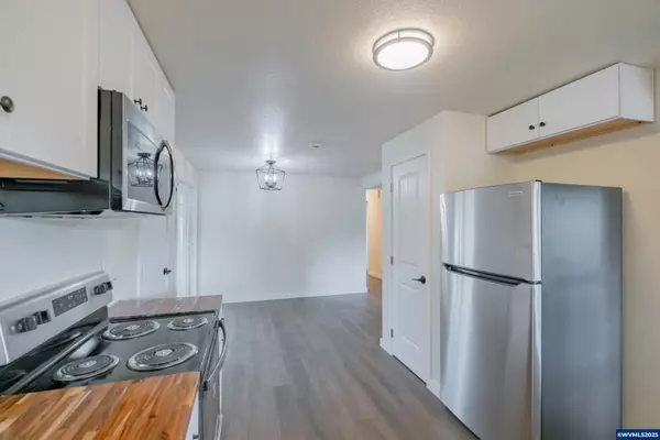 Lebanon, OR 97355,2847 10th St