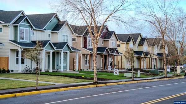 66/68 Sand Ridge (6 Total Duplexes) Ct, Lebanon, OR 97392