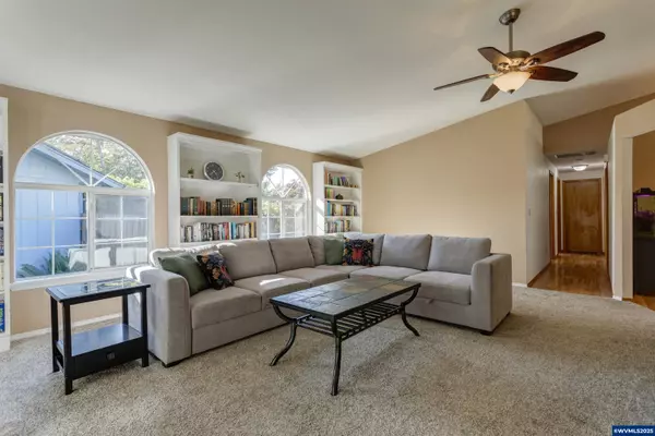 Corvallis, OR 97333,3181 Hathaway Dr