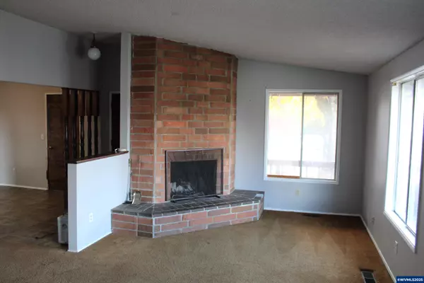 Albany, OR 97321,6259 Chapman Pl SE SE