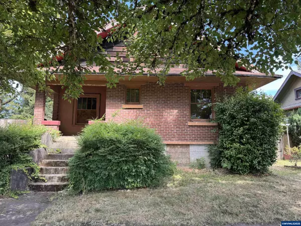 240 Davis St, Mcminnville, OR 97128-6016