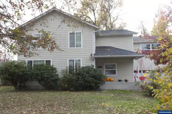 Sweet Home, OR 97386,451 Oak Terrace St