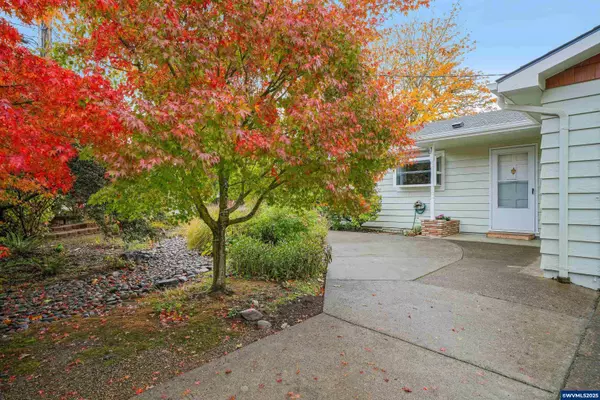 Salem, OR 97304,936 Kingwood Dr NW NW