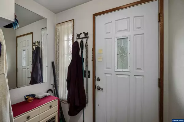 Albany, OR 97322,3113 Jackson St SE SE