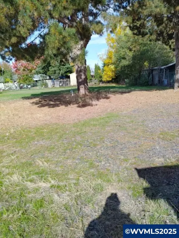 Salem, OR 97305,4445 Sunnyview Rd NE NE