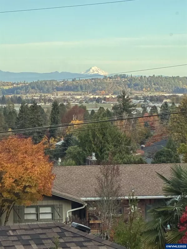 Salem, OR 97302,1299 Marshall Dr SE SE