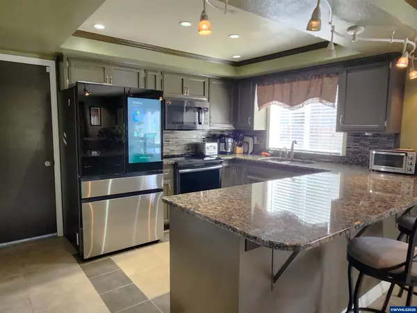 Salem, OR 97304,1387 Windsong Ct NW NW