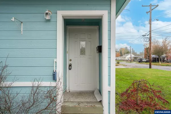 Lebanon, OR 97355,205 Pine St