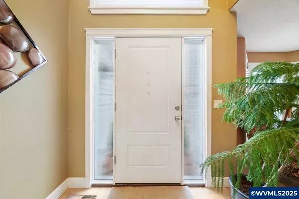 Albany, OR 97321,2328 Violet Av