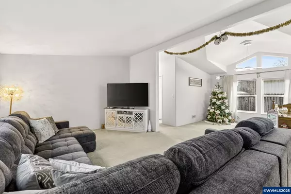 Woodburn, OR 97071,1614 Granite St