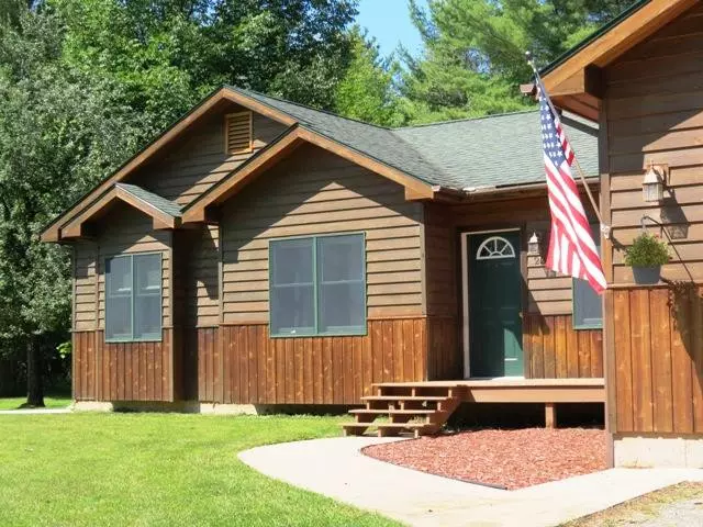 23 Bills LN, Jay, NY 12941