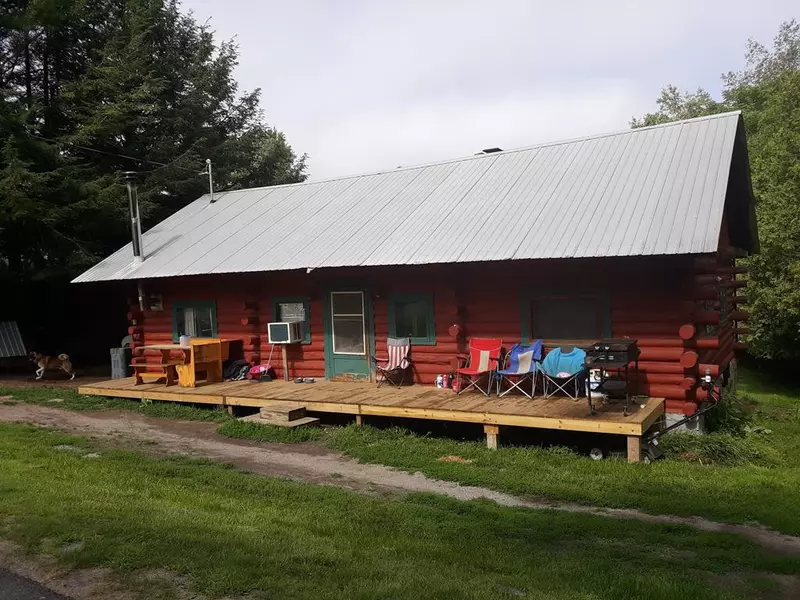 401 Fairy Lake RD, Moriah, NY 12960