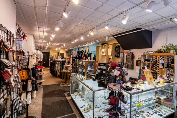 Lake Placid, NY 12946,2523 Main ST