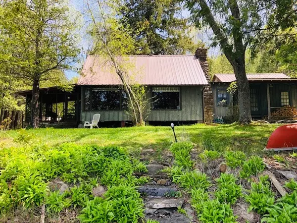 Willsboro, NY 12996,41 Rowley WAY