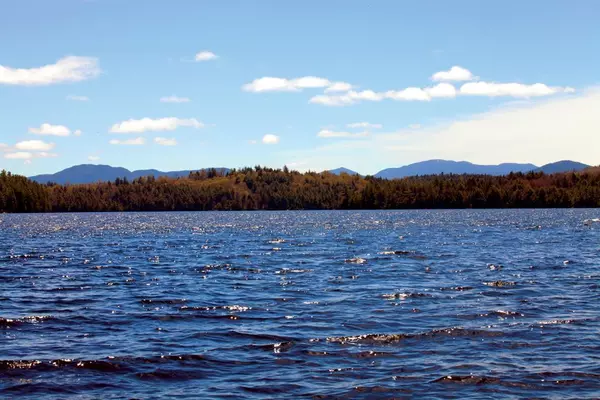 1 Moss Rock RD, Saranac Lake, NY 12983