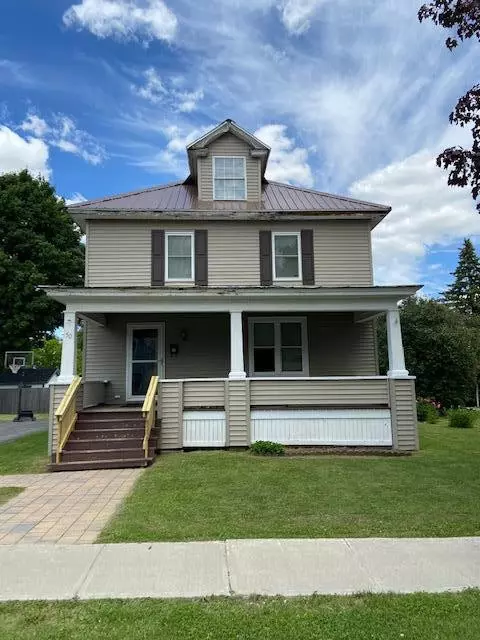 Rouses Point, NY 12979,50 Chapman ST